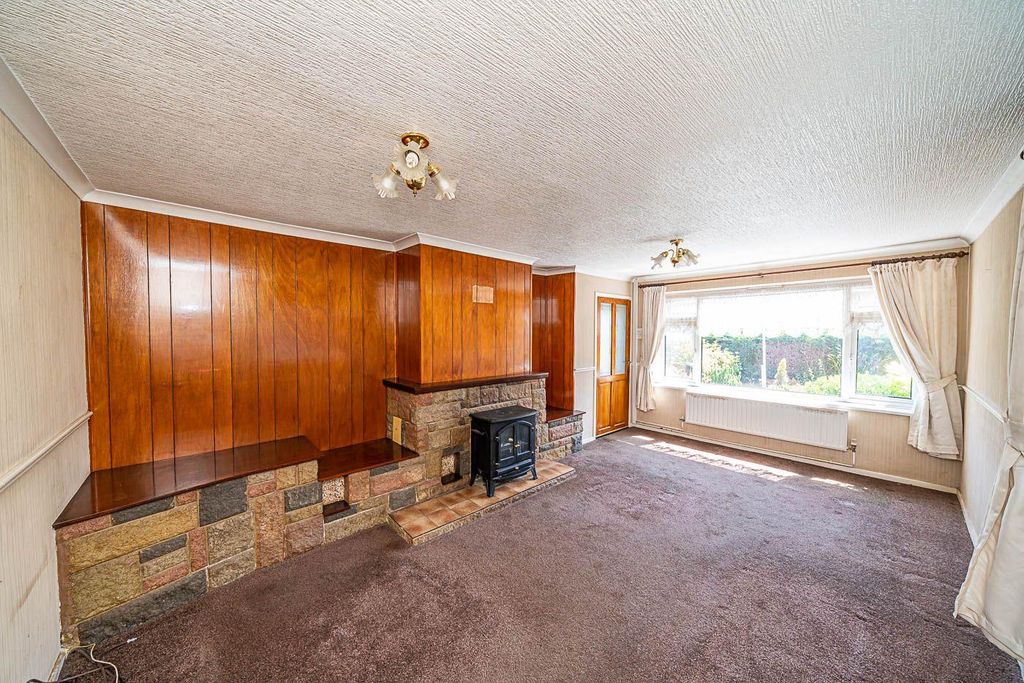 Property photo 3 of 24