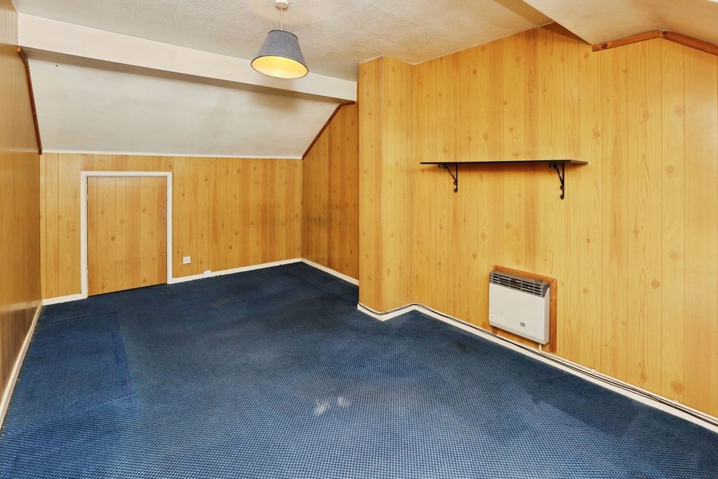 Property photo 2 of 16 Photo