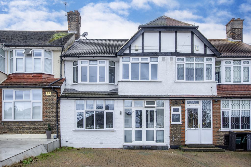 Property photo 2 of 23