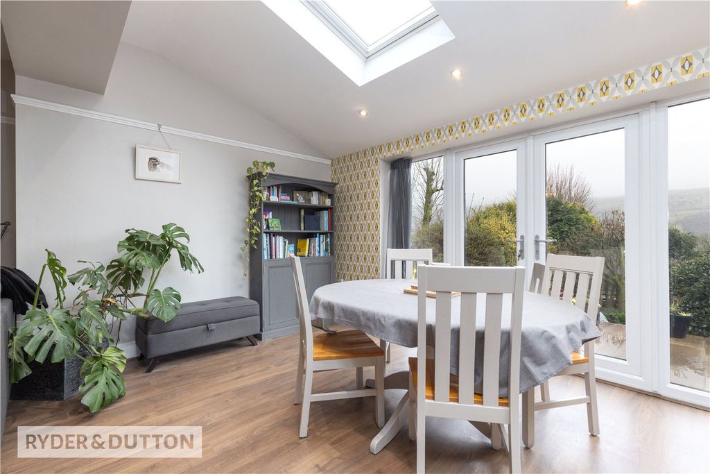 Property photo 2 of 30 Liv Rm/ Kit / Diner