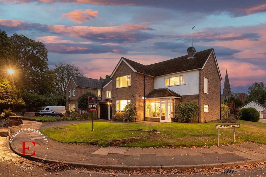 Property photo 2 of 25