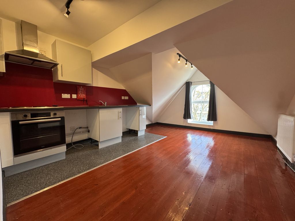 Property photo 2 of 4