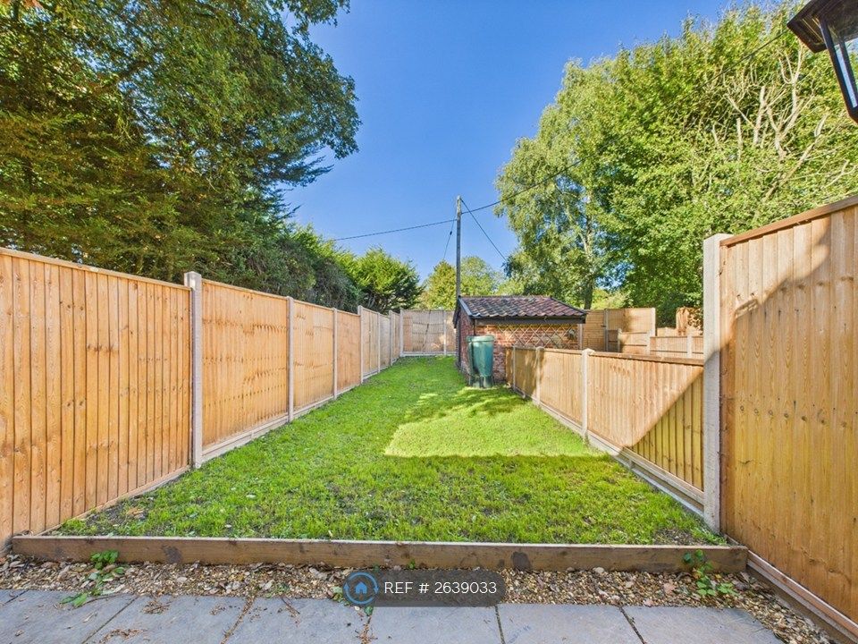 Property photo 2 of 10 Garden