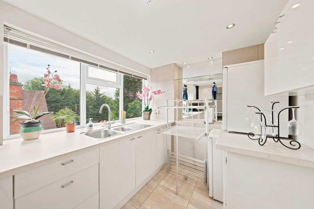 Additional image 30 of 5 bed flat for saleLucknow Road, Nottingham NG3