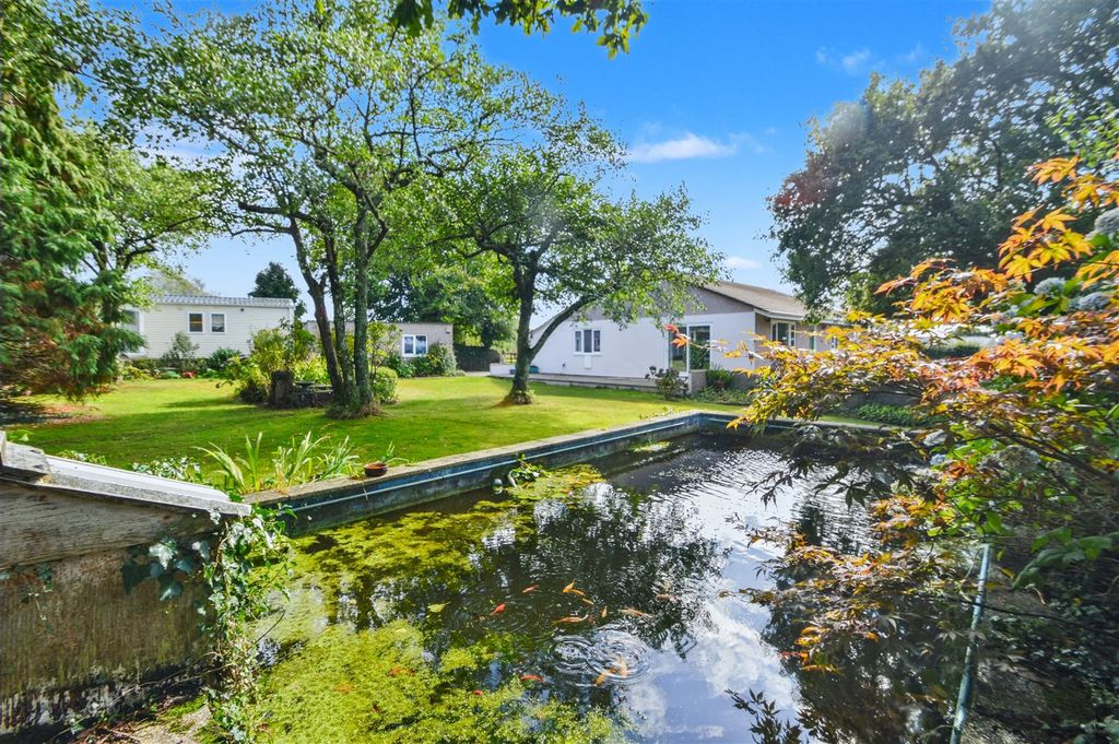 Property photo 3 of 36 Garden