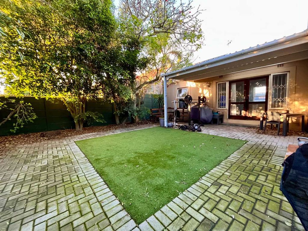 Property photo 1 of 40