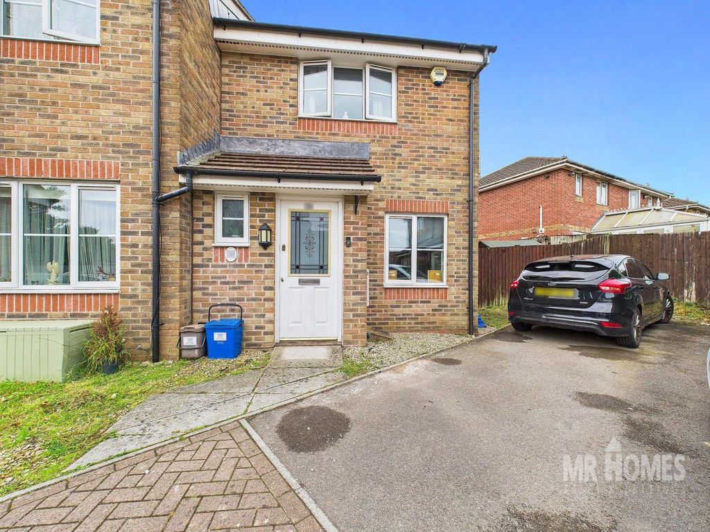 Property photo 2 of 28