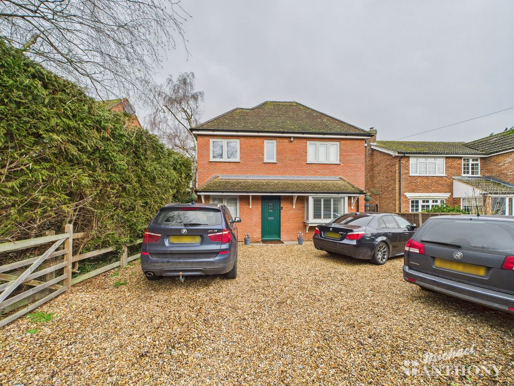 Property photo 1 of 23 Cam02773G0-Pr0394-Still035