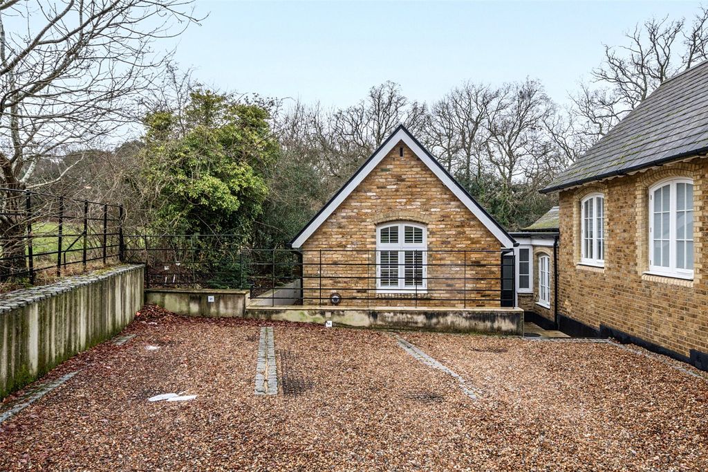 1 bed flat for saleHeathfield Road, Keston BR2