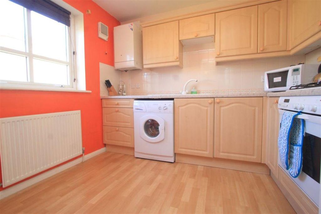 Property photo 3 of 9