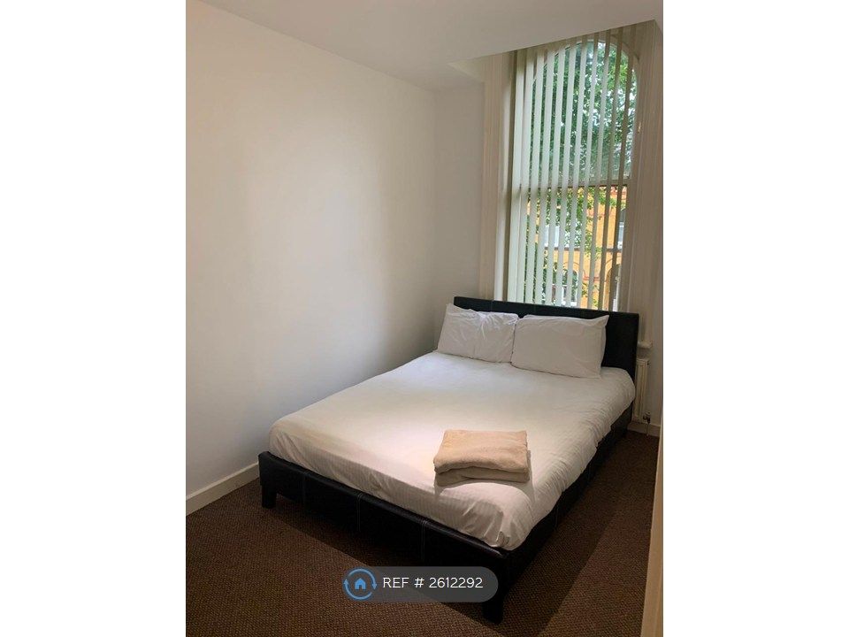 Property photo 1 of 14 Bedroom 2