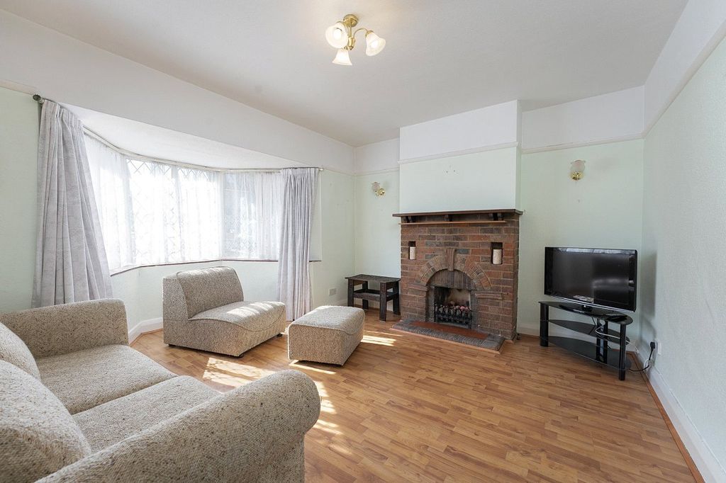 Property photo 2 of 19 Picture No. 01