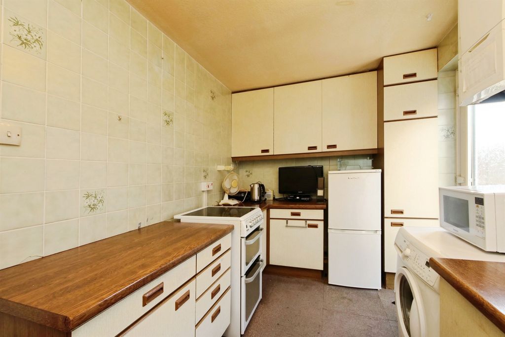 Property photo 2 of 22