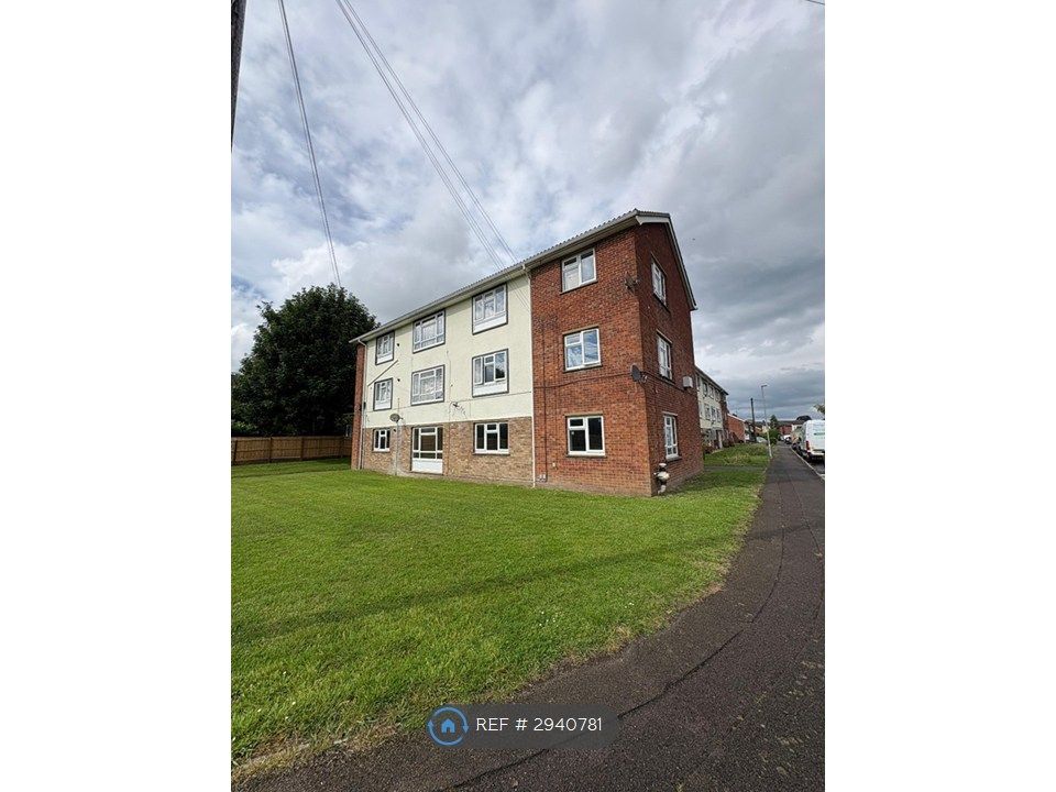 Property photo 1 of 17 External