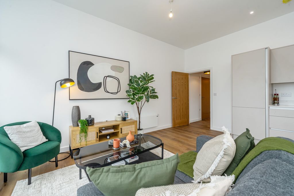 Property photo 2 of 6 Reception Room