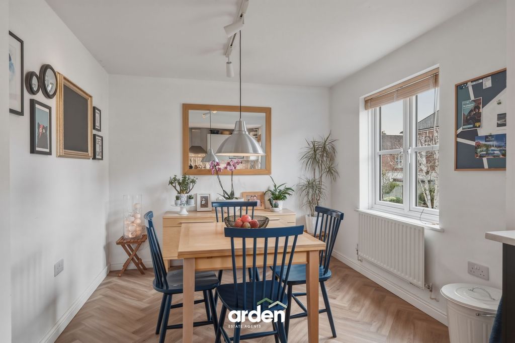 Property photo 3 of 14