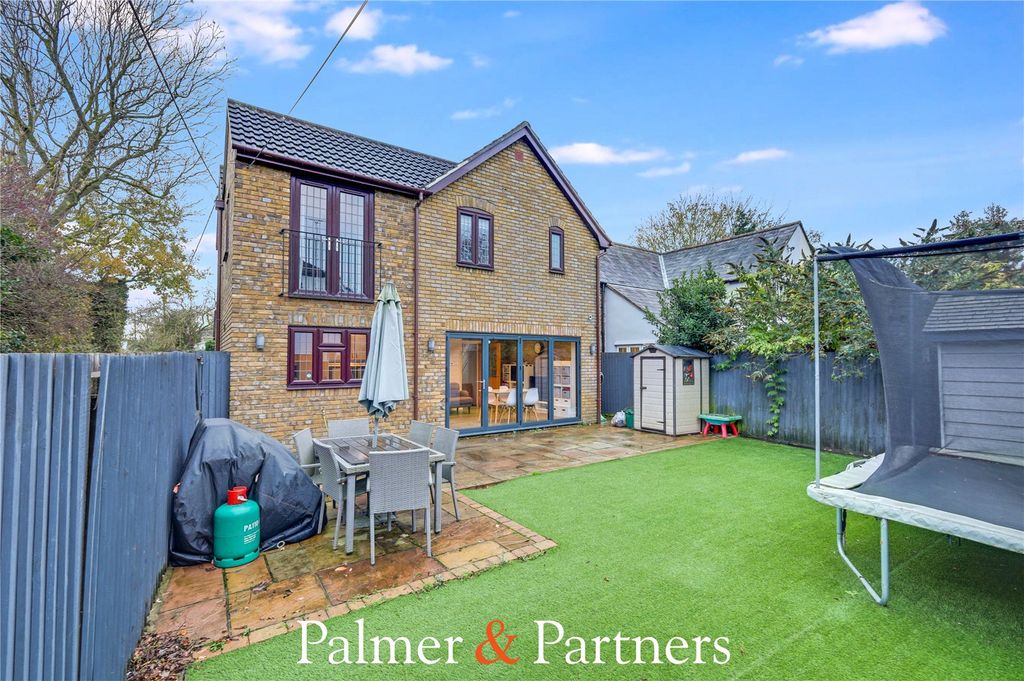 Property photo 2 of 25 Picture No. 13