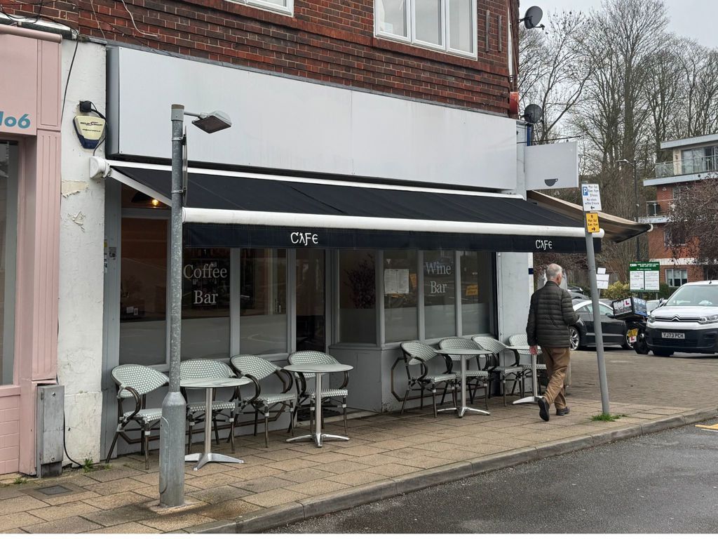 Property photo 1 of 9 Photo 8