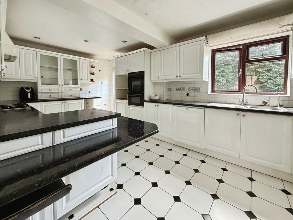 Property photo 3 of 20 Pbox-Img.Jpg