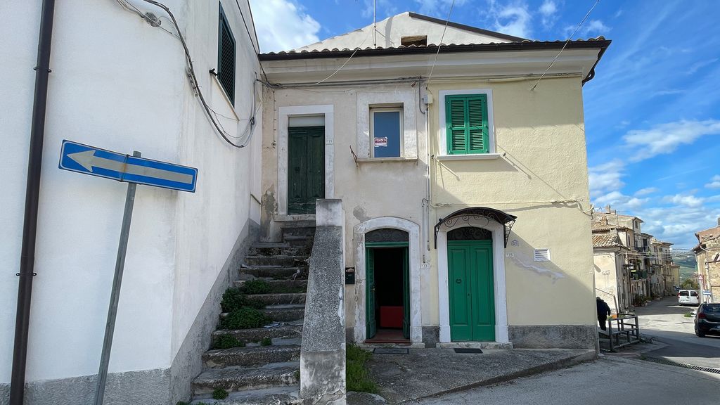 Property photo 1 of 16