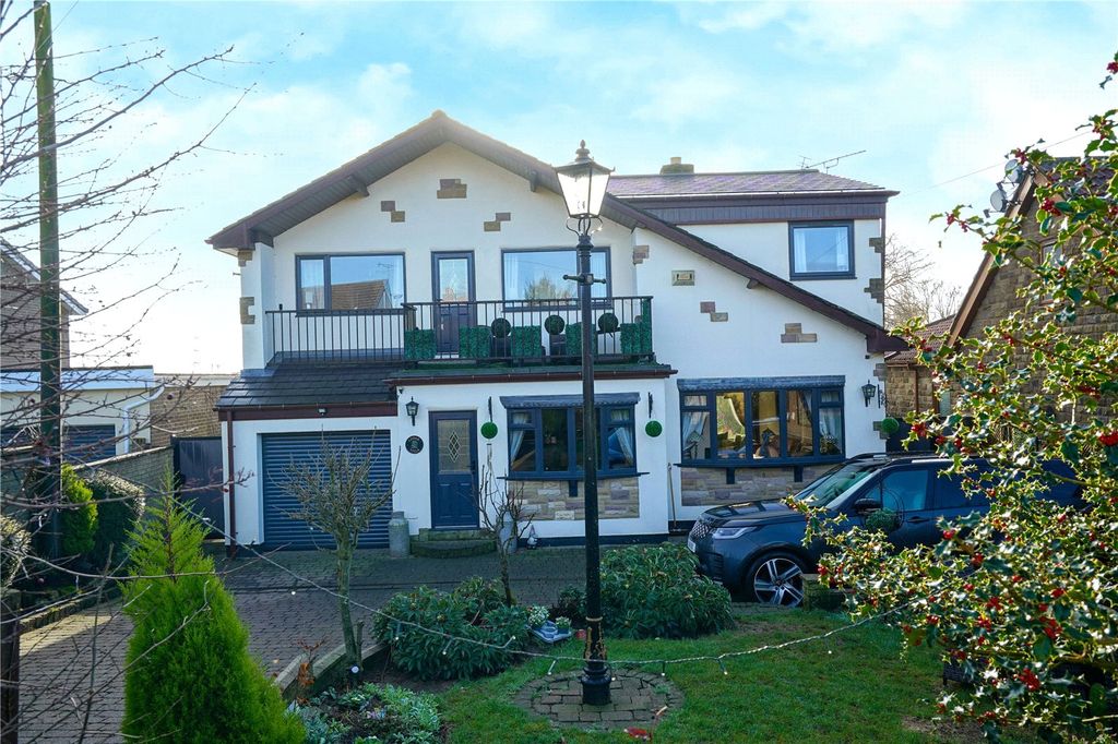 Property photo 1 of 32 Picture No. 34