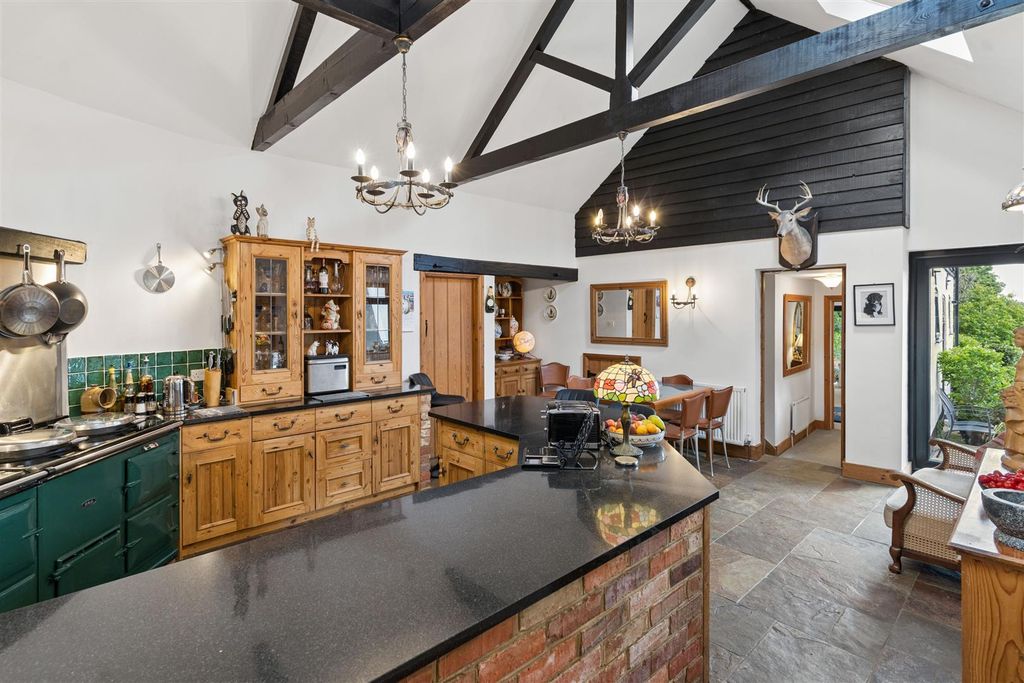 Additional image 13 of 6 bed detached house for saleHigh Road, Soulbury, Buckinghamshire LU7