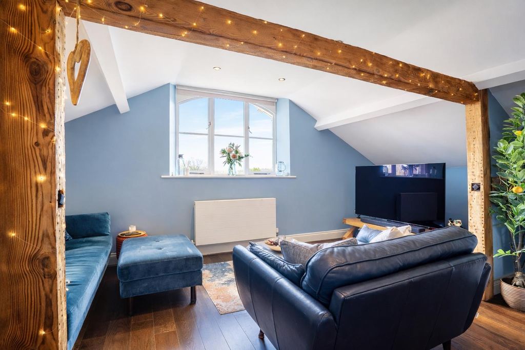 Property photo 3 of 14 Living Room