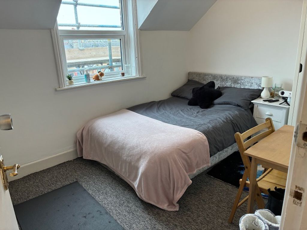 Property photo 2 of 5 Photo 8