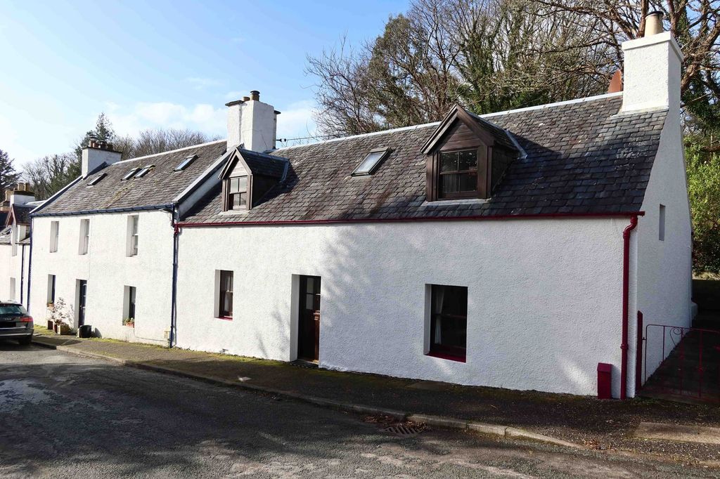 Property photo 2 of 39