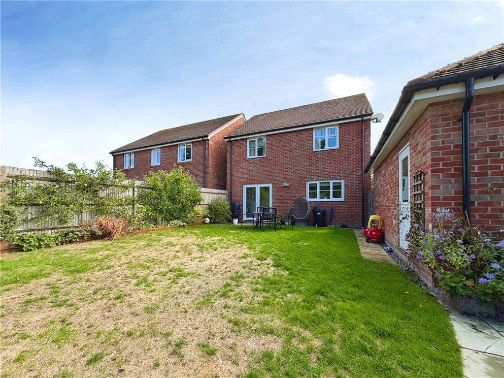 Property photo 2 of 17 Picture No. 26