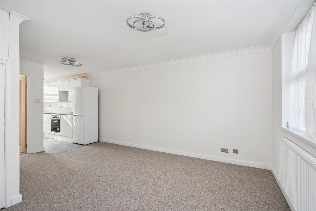 Property photo 3 of 12 Dsc03977.Jpg