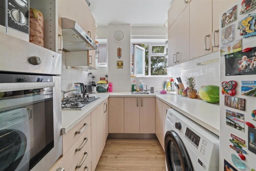 Property photo 3 of 7