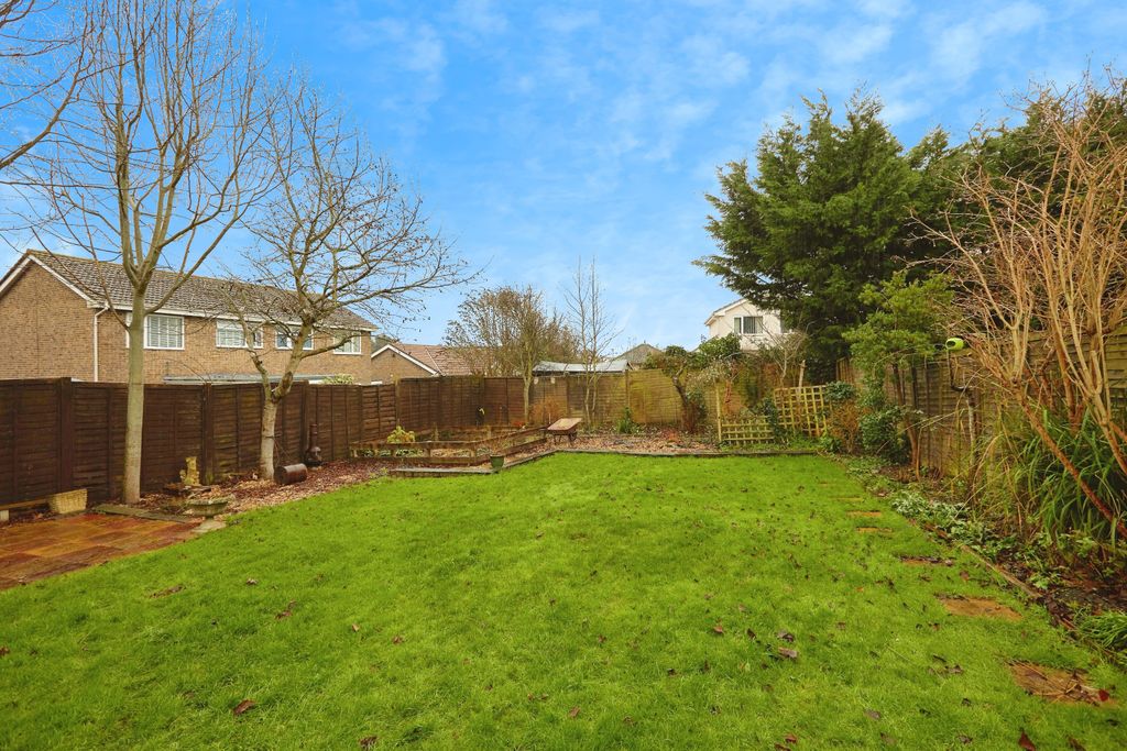 Property photo 2 of 16 Rear Garden