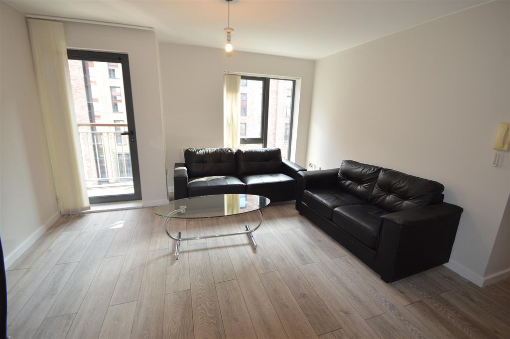 Property photo 1 of 5 55B Quay 5 - Lounge.Jpg