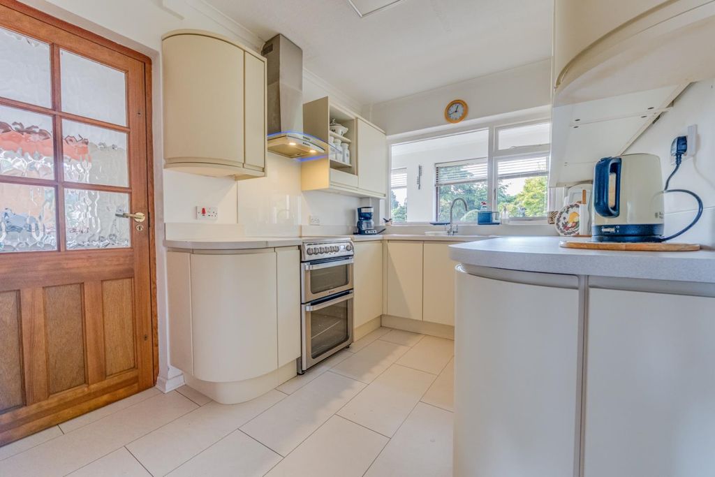 Property photo 3 of 42 Kitchen