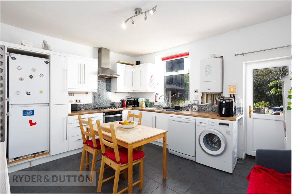 Property photo 3 of 16 Kitchen/Diner
