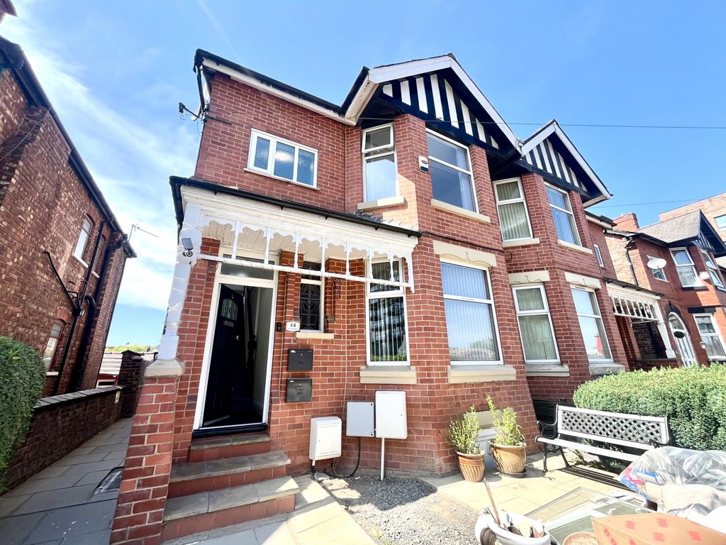 Property photo 1 of 11 Two Bedroom Duplex Apartment For Rent