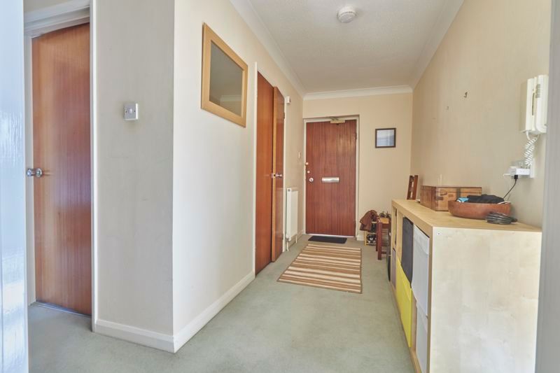 Property photo 2 of 15 Hallway