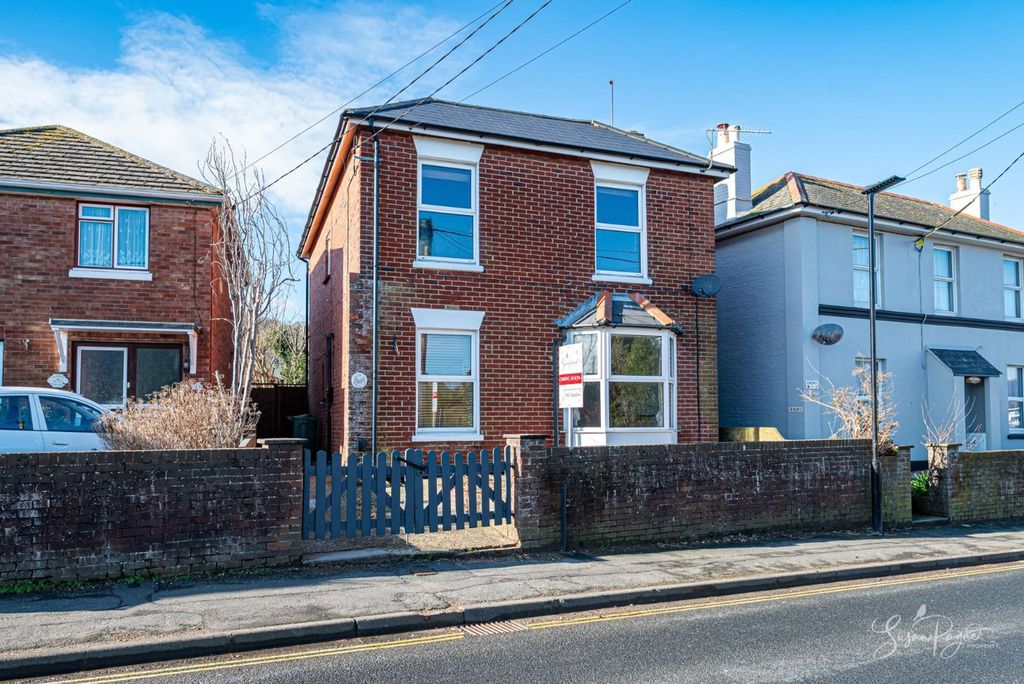 Property photo 1 of 31