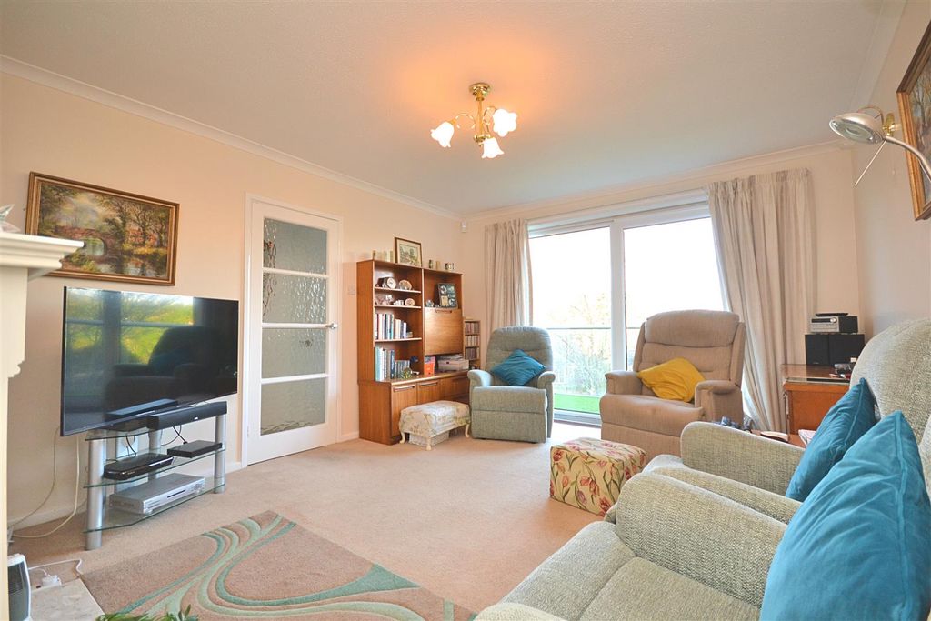 Property photo 3 of 14 10.Png