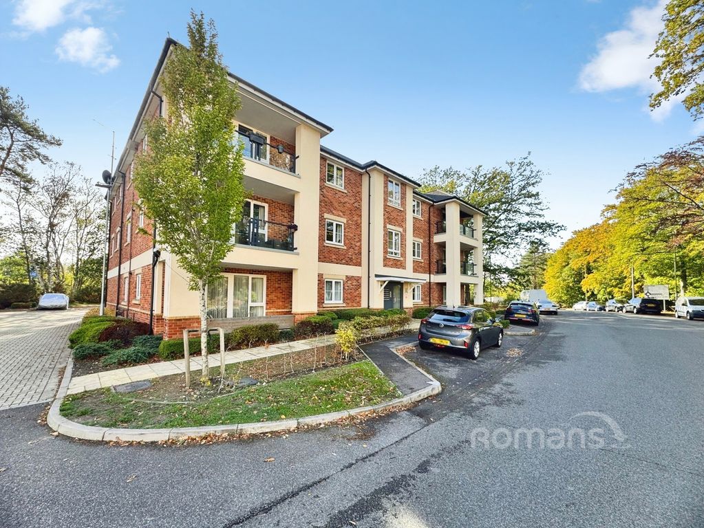 Property photo 1 of 18 Pbox-Img.Jpg