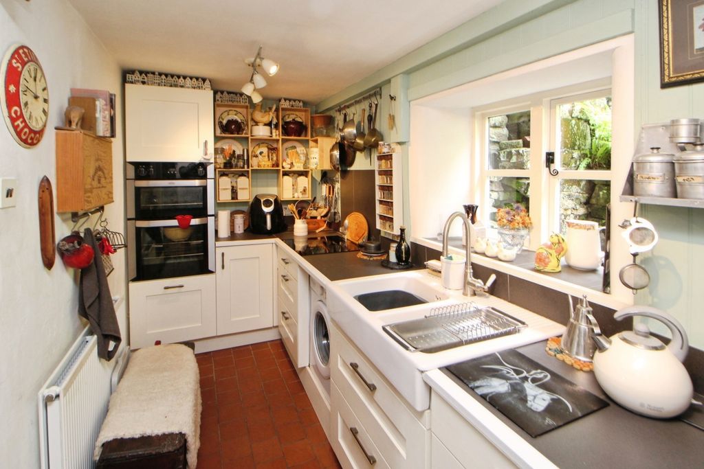 Property photo 3 of 9 Pbox-Img.Jpg