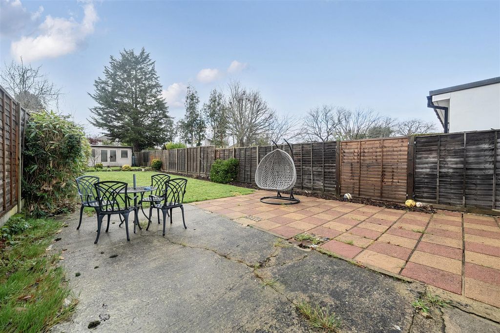 Property photo 3 of 20 1405230-10-6983408A4Cded.Jpg