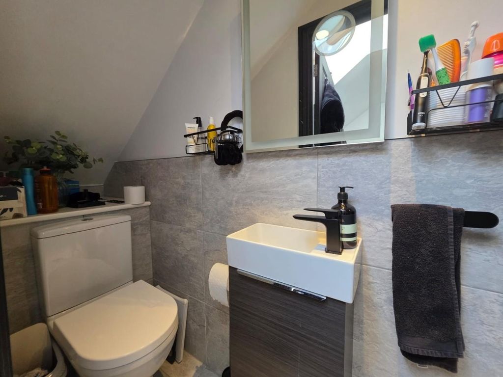 Property photo 2 of 13 8.Jpg