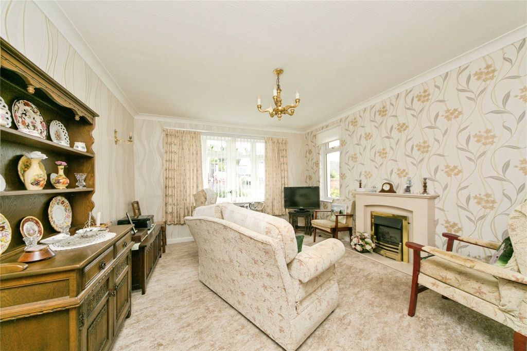 Property photo 3 of 25 Picture No. 11