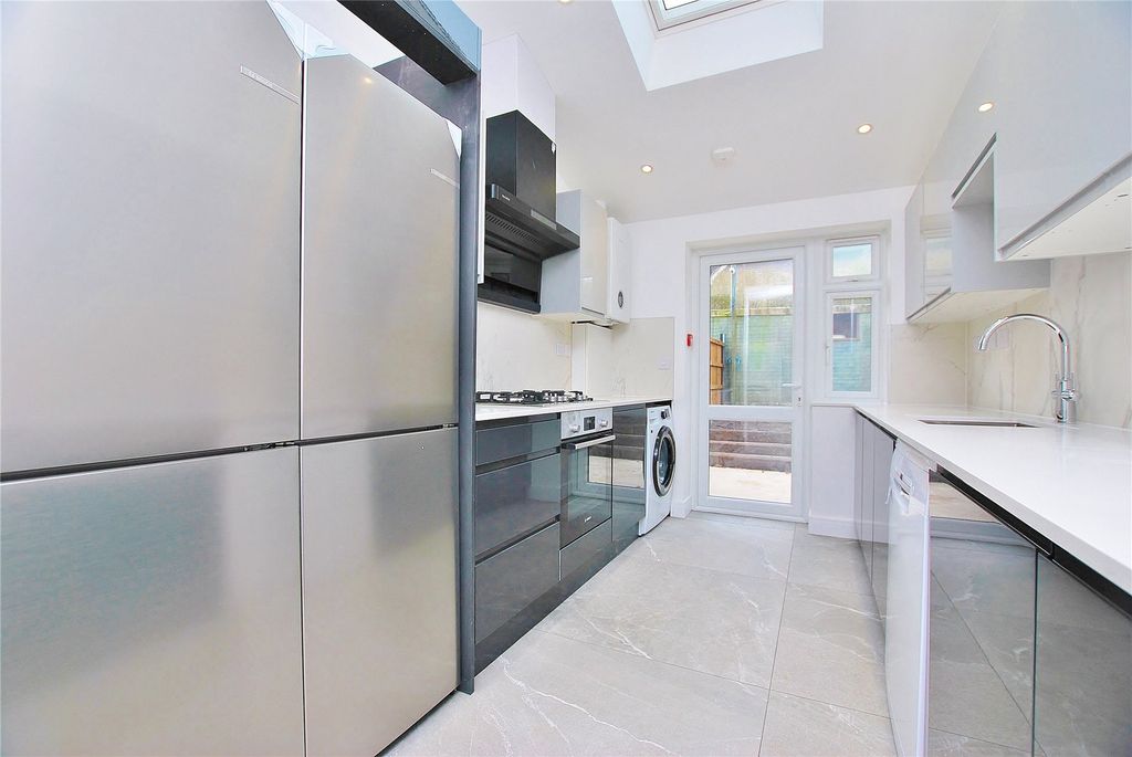 Property photo 2 of 15 Picture No. 15