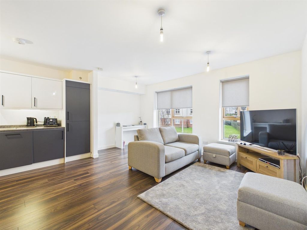 Property photo 1 of 19 Cam03782G0-Pr0264-Still022_Alt.Jpg