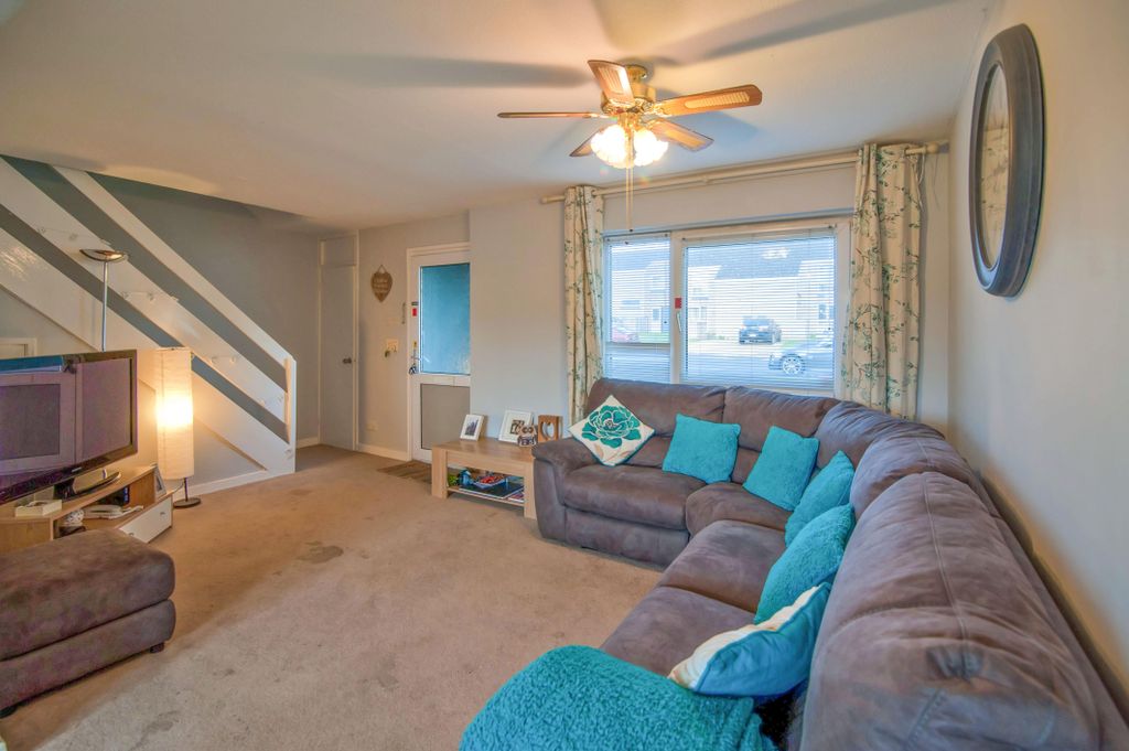 Property photo 2 of 8 Living Room