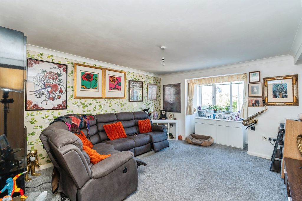 Property photo 3 of 13 Pbox-Img.Jpg