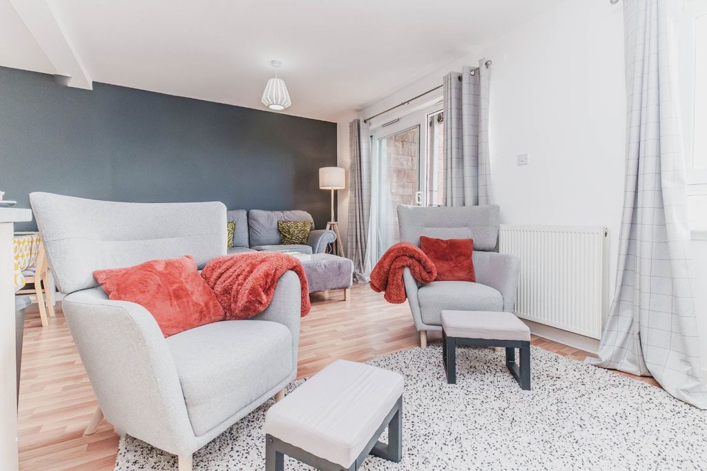 Property photo 3 of 25 Picture 3